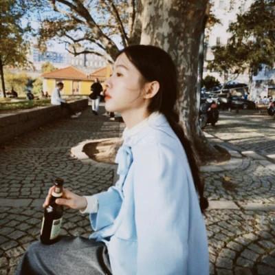 胶片风格头像女高清32张