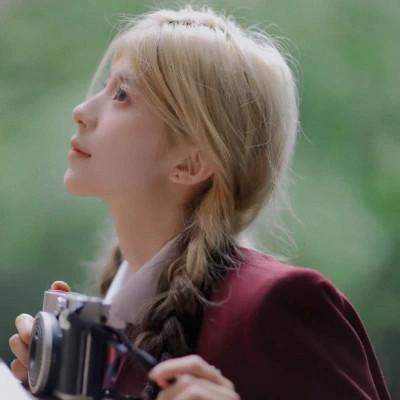 高级感头像女复古文艺图片40张