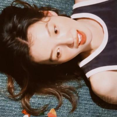胶片质感女头青春高清48张