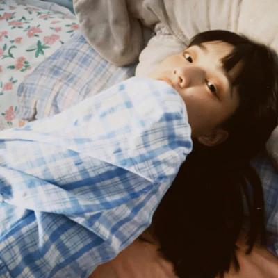 胶片风格头像女高清32张