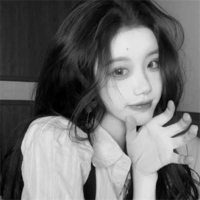 高级头像女氛围感黑白97张