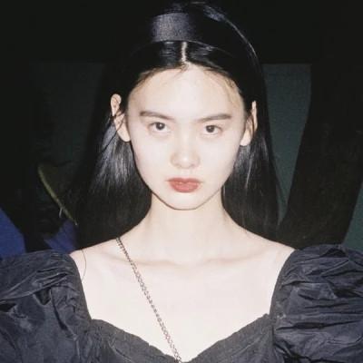 氛围感好看的超火女生头像162张