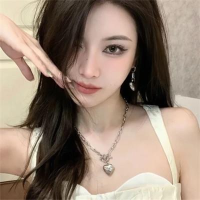 自由且高级的头像 高清一看就很自由的头像女