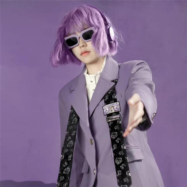 高级小众紫色搞怪女生头像图片
