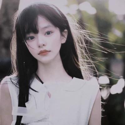高级感头像女复古文艺图片40张