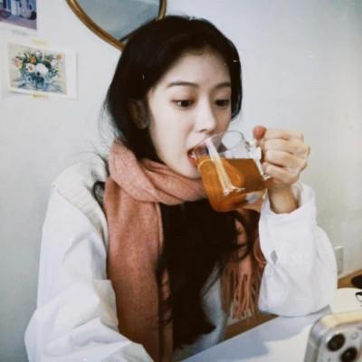 胶片高级感女头高清32张