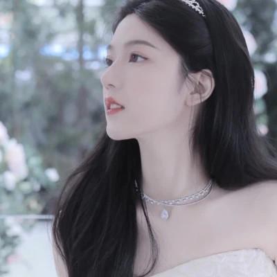 自由且高级的头像 高清一看就很自由的头像女