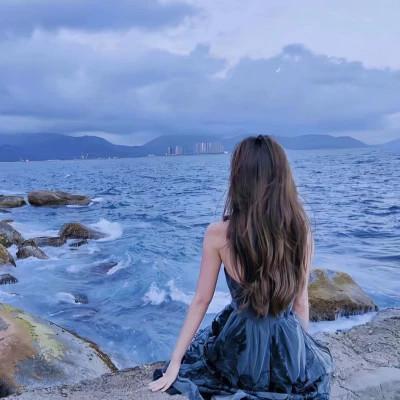 背影图像女生唯美漂亮头像 高清有品位的女人背影图片头像