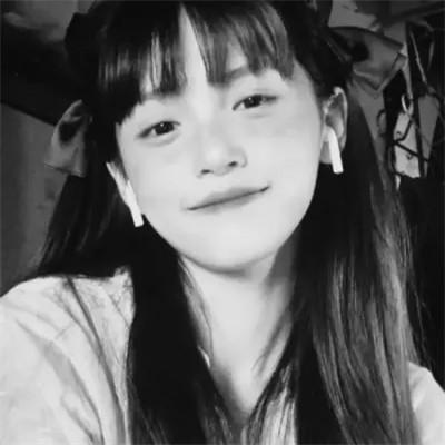 高级头像女氛围感黑白97张