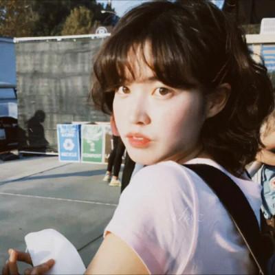 胶片质感女头青春高清48张