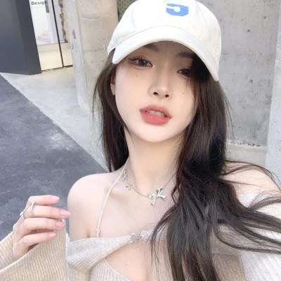 自由且高级的头像 高清一看就很自由的头像女