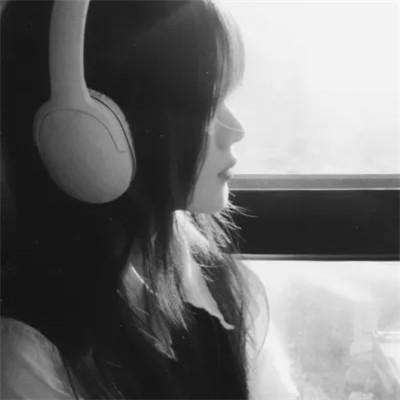 高级头像女氛围感黑白97张