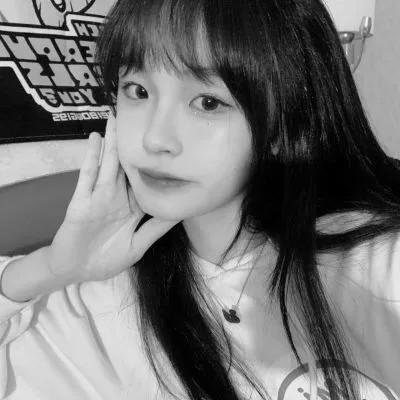 高级感满满的黑白风格女头56张
