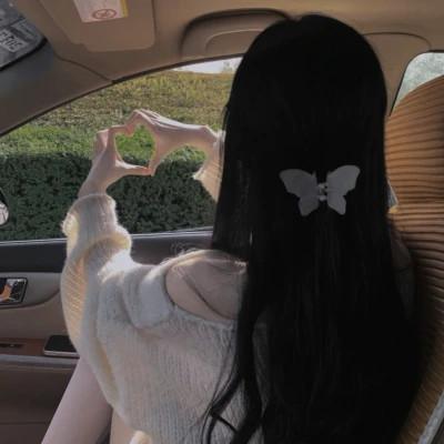 车内背影女生头像图片