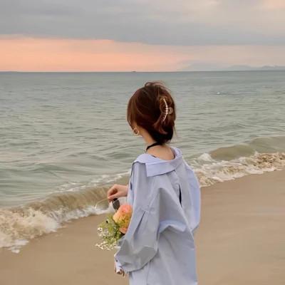 背影图像女生唯美漂亮头像 高清有品位的女人背影图片头像