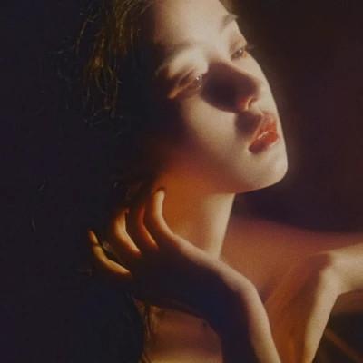 高级感头像女复古文艺图片40张