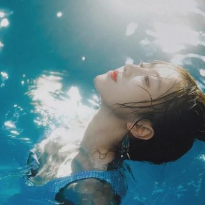 高级感头像女复古文艺图片40张
