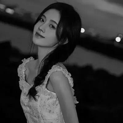 高级感满满的黑白风格女头56张