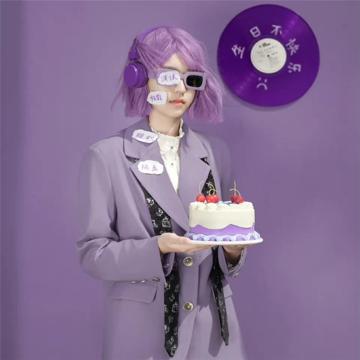 高级小众紫色搞怪女生头像图片