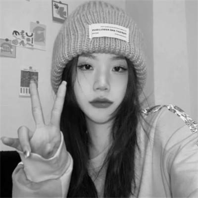 高级头像女氛围感黑白97张