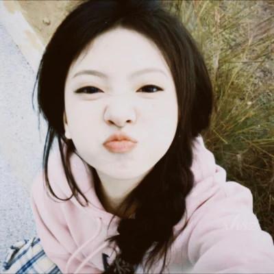 胶片高级感女头高清32张