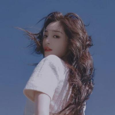 高级感头像女复古文艺图片40张