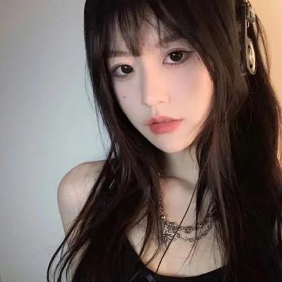 自由且高级的头像 高清一看就很自由的头像女