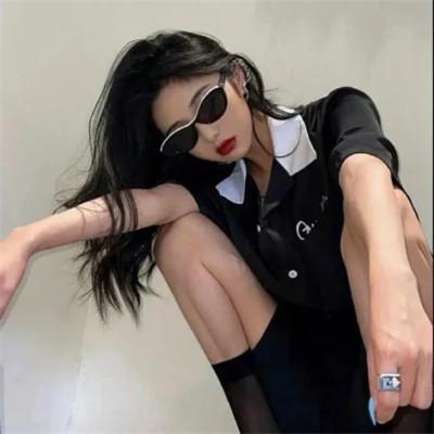 自由且高级的头像 高清一看就很自由的头像女