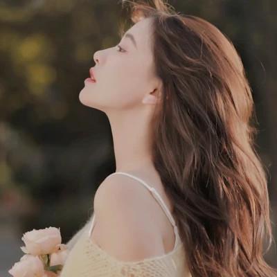 高级感头像女复古文艺图片40张
