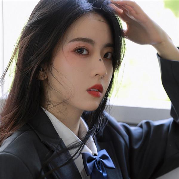 高冷学院风御姐女生头像图片