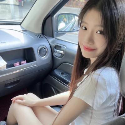 正脸网图女生头像45张