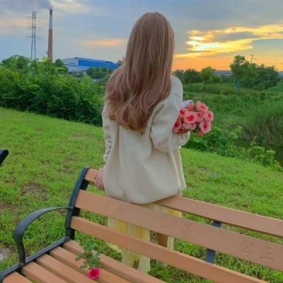 高级不露脸治愈系女生头像图片