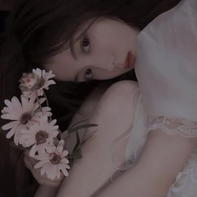 高级感头像女复古文艺图片40张