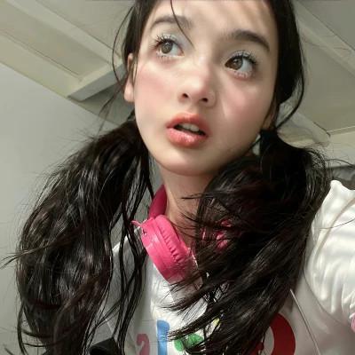 非主流头像女头 清晰好看的非主流美女头像女生图片