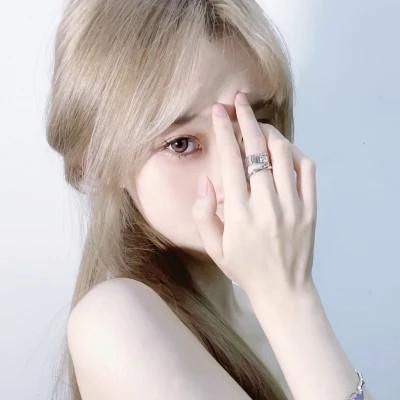 高颜值稀有女生头像42张 高颜值好身材