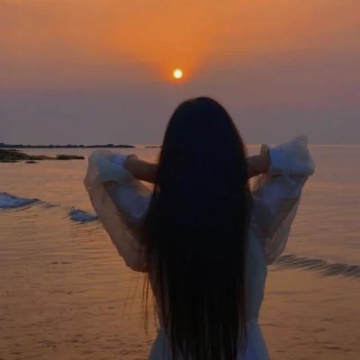 迷人背影女生头像图片，忍不住心动
