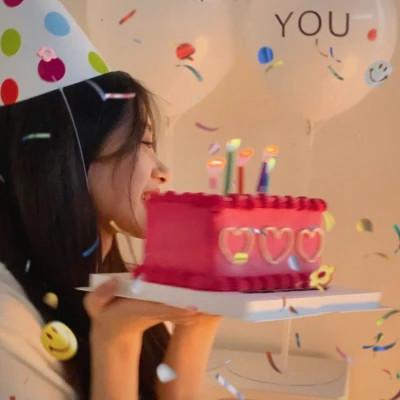 自由而浪漫的氛围感女头图片60张，女神芳华，自在飘逸