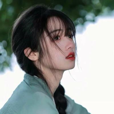 精致唯美女生头像 高清精致好看唯美的温柔女头图片