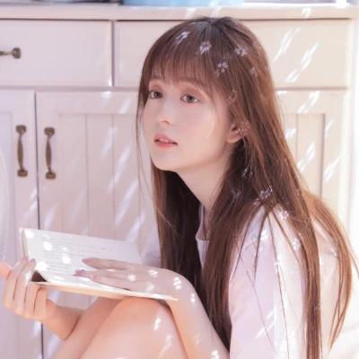 知性优雅的女生图片头像41张
