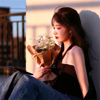 精致唯美女生头像 高清精致好看唯美的温柔女头图片