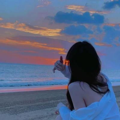 迷人背影女生头像图片，忍不住心动