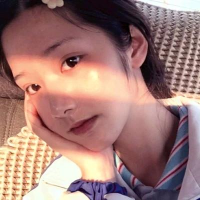 纯欲风最新干净超耐看的女生头像114张