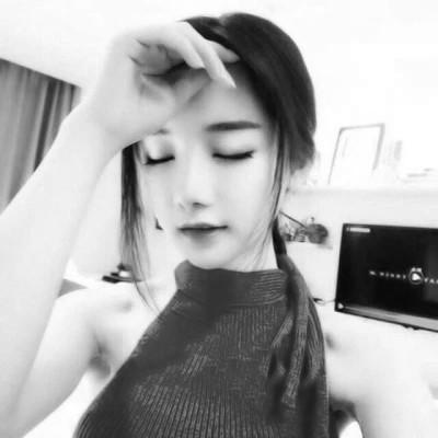 黑白酷情头 一男一女不显眼的甜酷情头黑白图片