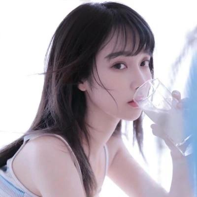 知性优雅的女生图片头像41张