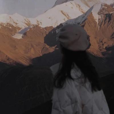 自由而浪漫的氛围感女头图片60张，女神芳华，自在飘逸
