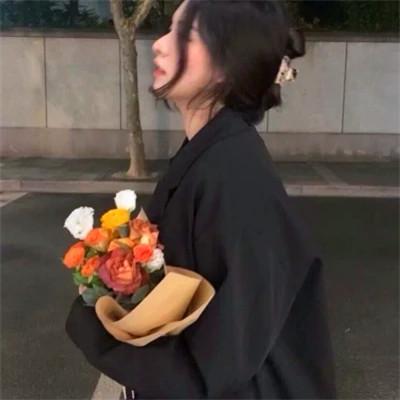 精致唯美女生头像 高清精致好看唯美的温柔女头图片