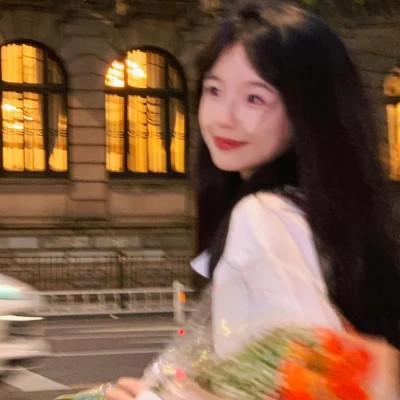 自由而浪漫的氛围感女头图片60张，女神芳华，自在飘逸