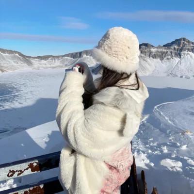 自由而浪漫的氛围感女头图片60张，女神芳华，自在飘逸