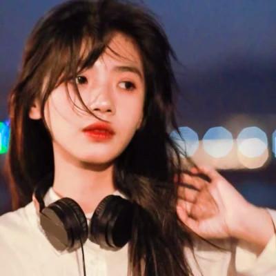 精致唯美女生头像 高清精致好看唯美的温柔女头图片