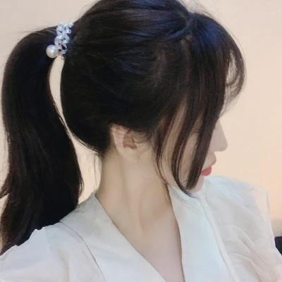 青春少年感十足的女生头像